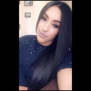 Meet your Posher, Yaneth